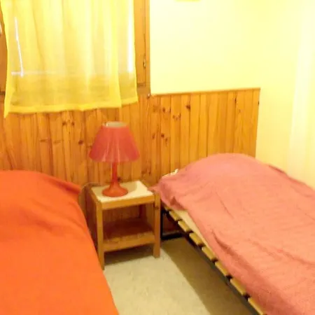 Apartamento With One Bedroom In De Luchon With Wonderful Mountain View Furnished Terrace And Wifi 18 Km From The Slopes *